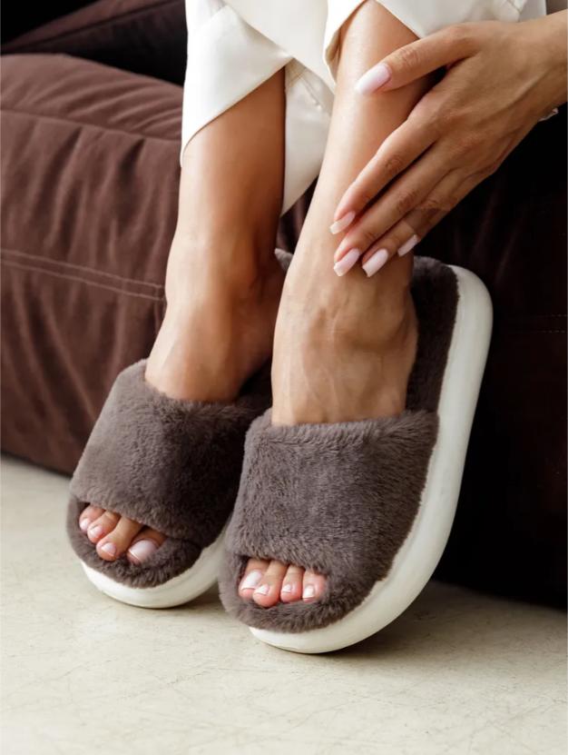 

Winter Women Wear Thick Soled Wool Slippers For Home Use, Which Can Be Worn Outside 42 кавовий