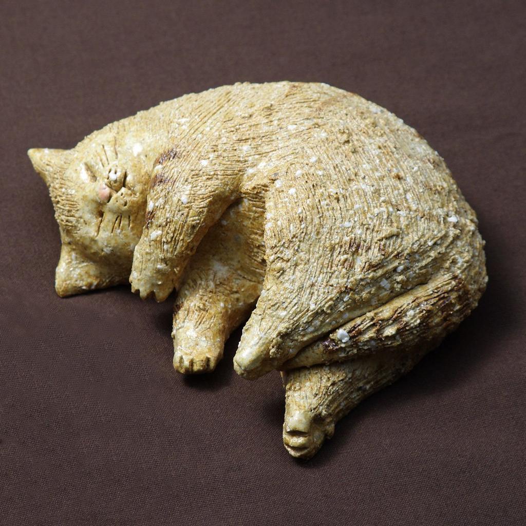 Shigaraki Ware Hechimon Pottery, Kosei Kiln, Goronyanneko (Large), 40-4079