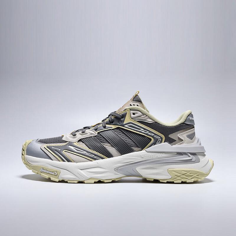 Беговые кроссовки Adidas XLG Storm Edge 38