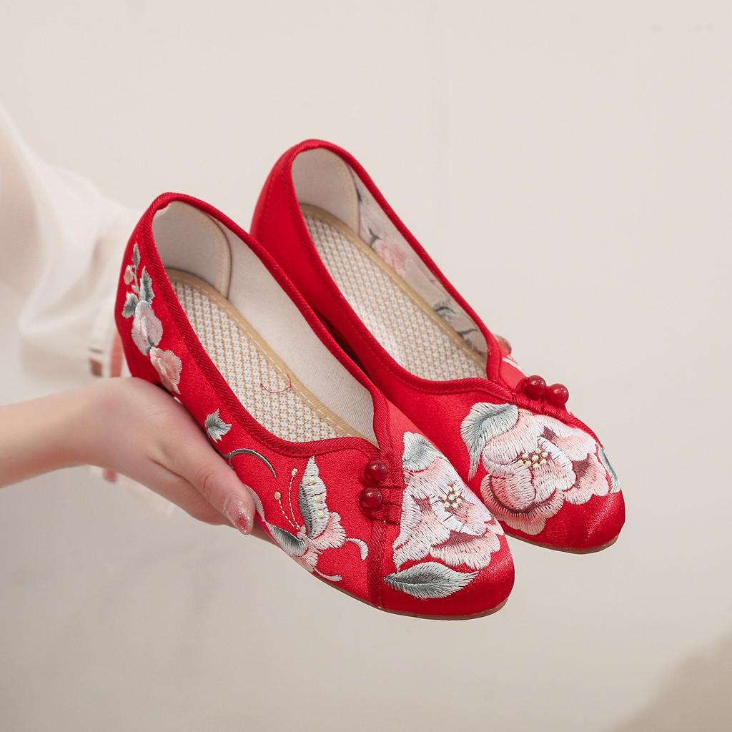 [Fallen Butterfly] 2024 Spring New Products Antique and Elegant Pointed Women's Shoes Middle Heel Old Beijing Cloth Shoes Versatile Cheongsam Shoes