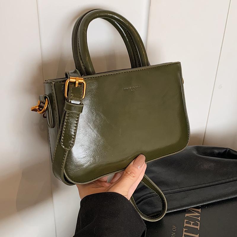 This year's popular bags are women's autumn and winter versatile 2025 new trendy fashion messenger handbag bucket bag