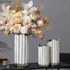 Vază din ceramică vopsită aurit Vaze cilindrice pentru flori Ornamente de decorare pentru birou Aranjament floral cu flori Decor nordic