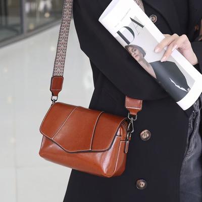 Genuine Leather Small Square Bag for Women 2025 New Fashion Versatile Oil Wax Cowhide Crossbody Small Bag Retro Elegant Women's Bag