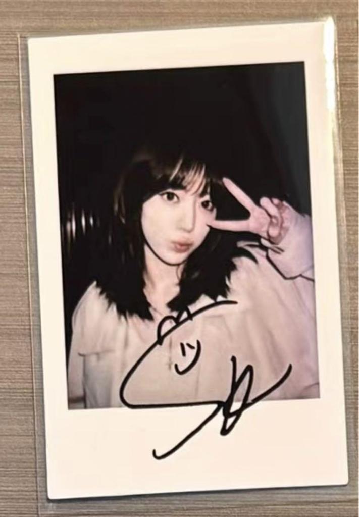 [USED] LESSERAFIM Sakura China idoustage 3.0 Instax Trading Card