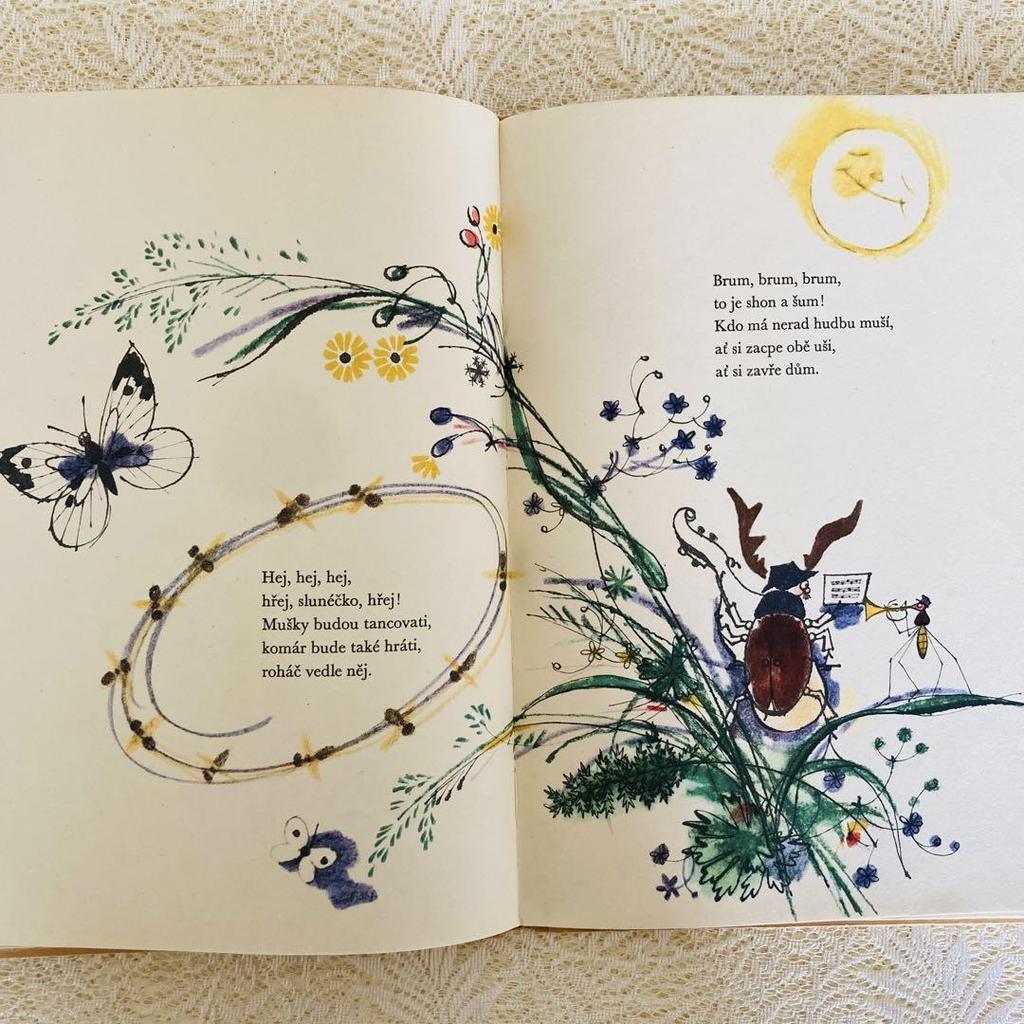 [USED] Foreign books, old books, 1943, Czech old picture books, poetry collections, illustrations by Adolf Zabranski