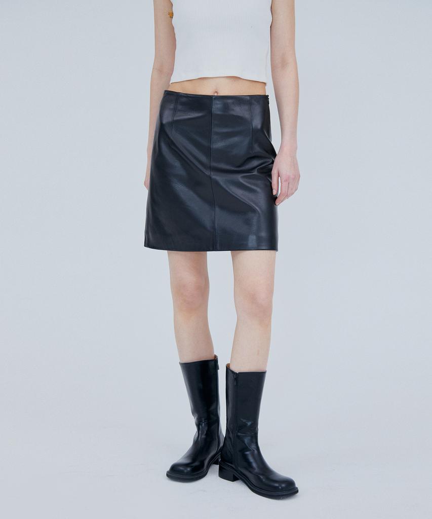 Pin Black Lambskin Simple Mini Skirt