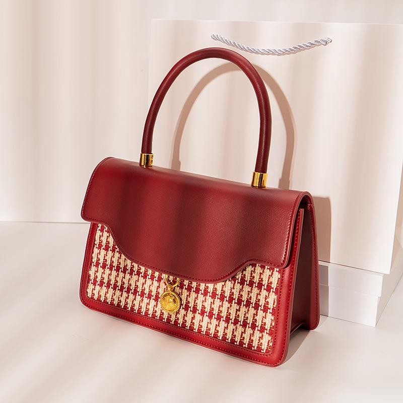 Retro Red Velvet Wedding Bag, Crossbody Small Square Bag, High-end Hand-held Xiuhe Dress, Bridal Bag