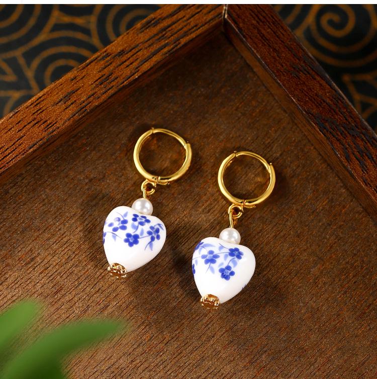 

Элегантные серьги-жемчужины из сине-белого фарфора с ретро-китайским нишевым дизайном для женщин Electroplated Gold