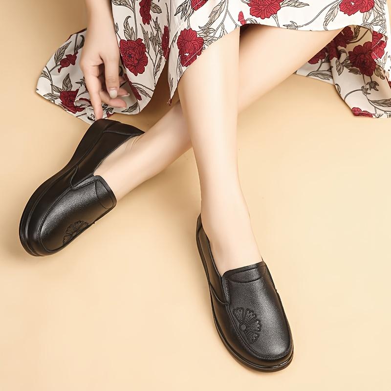 Soft-Sole Mom Shoes - Fall Flat Slip-On Leather Shoes Genuine Leather Middle-Aged & Elderly Women's Shoes Anti-Slip Plus Size