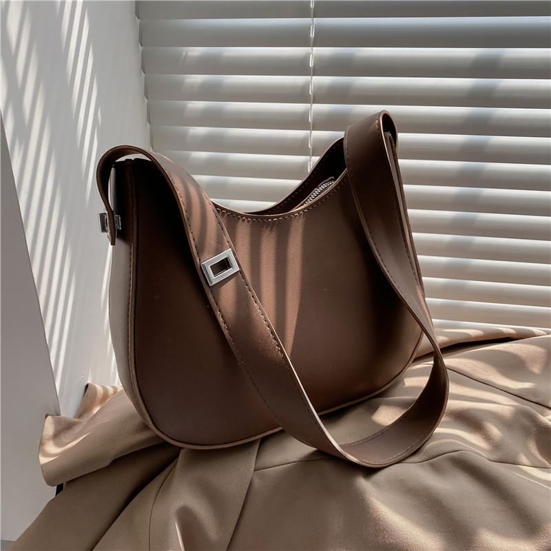 Urban simple fashion soft face women's bag autumn new temperament retro Harajuku shoulder bag