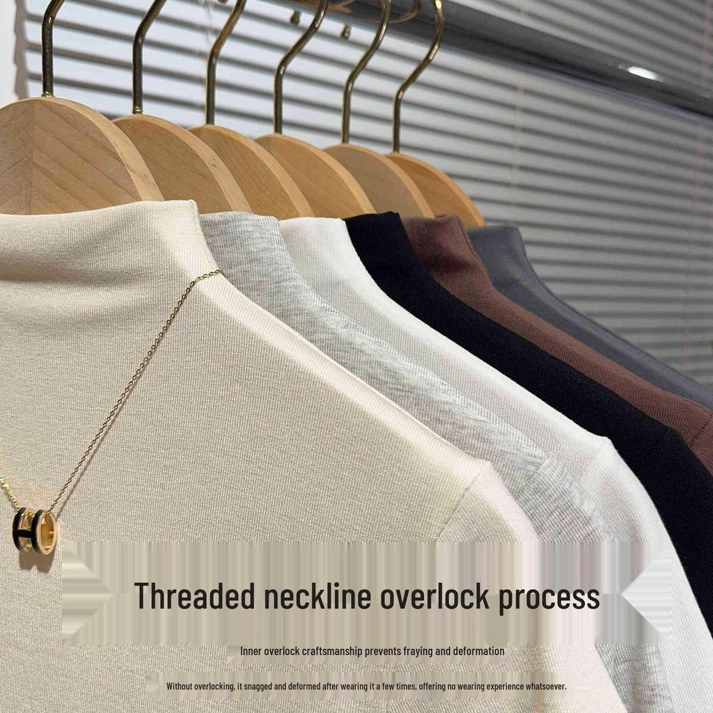 Damen 2024 Sommer Modisches Schwarzes T-Shirt: Gerippter Halbhoher Kragen, Kurze Ärmel, Reguläres Schulteransatz-Design