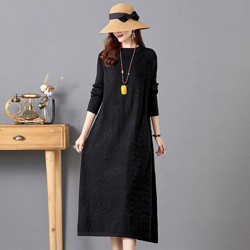 Plus-size Sweater Dress for Women in Autumn and Winter Long Knee-length Knitted Sweater Loose Solid Color Pullover