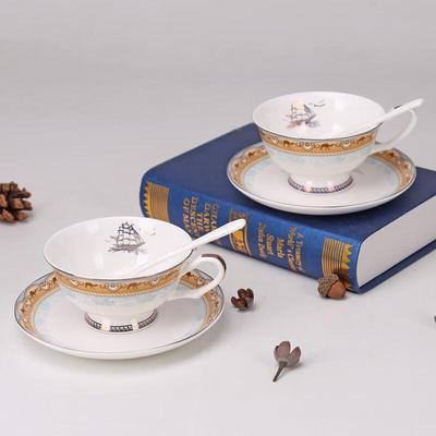 Wohlhabendes Tang-Reim Knochenporzellan Kaffeeset