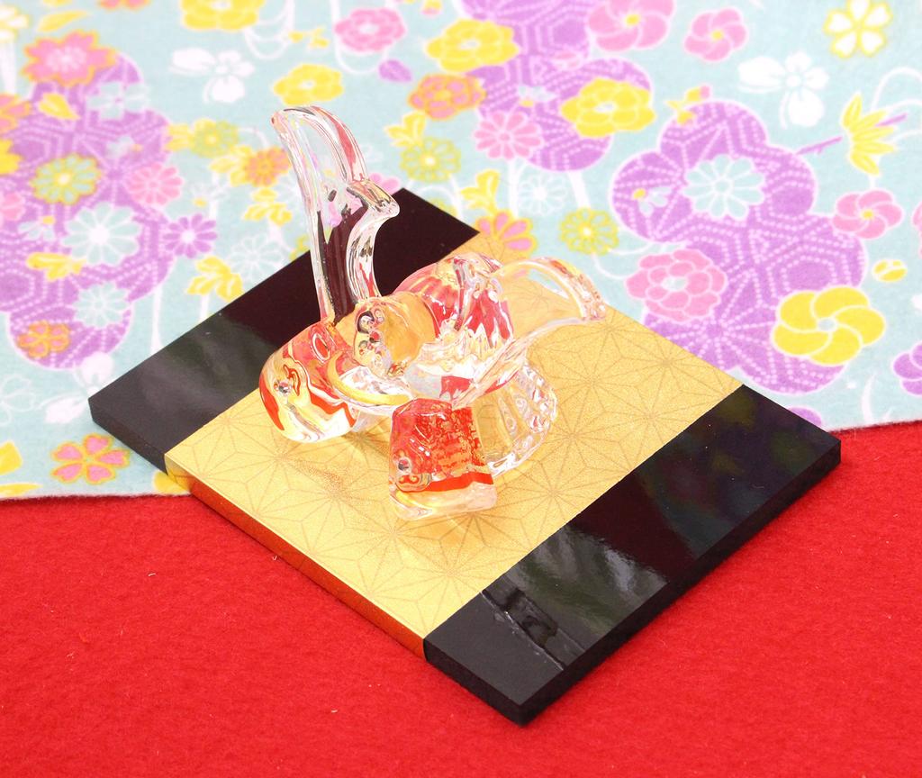 Craftsman House Day Yuu Glass Kabuto Helmet Ornament Boys' (Red)