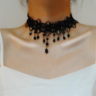 Retro Ladies' Large Collar Lace Hollow Necklace Fashionable Water Drop Necklace