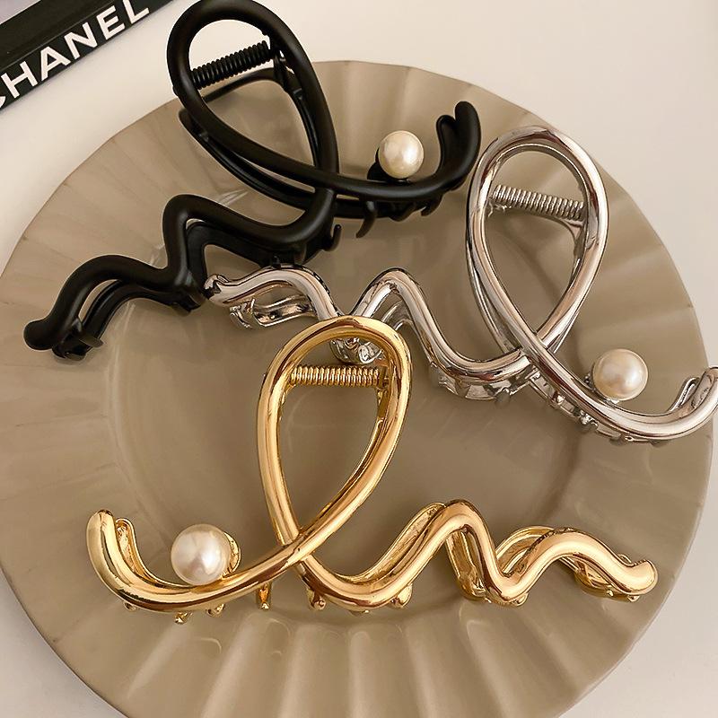 Metallic Cross Wave Pearl Grab Clip Fashion Back Head Large Disc Hair Temperament Shark Hairpin