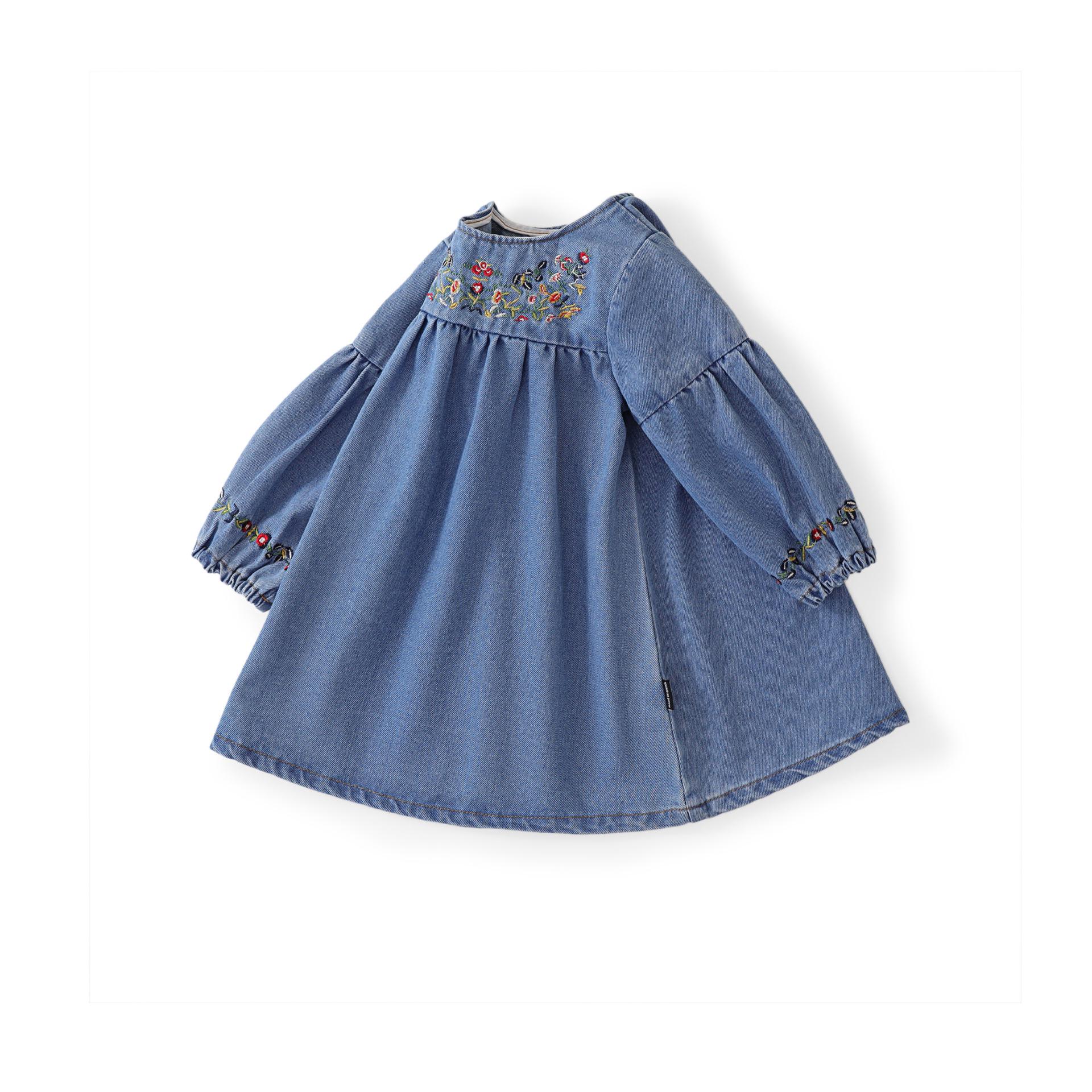 

MDD 2024 Милое джинсовое платье с вышивкой в виде цветов, с длинным рукавом для девочек 110 cm джинсовый