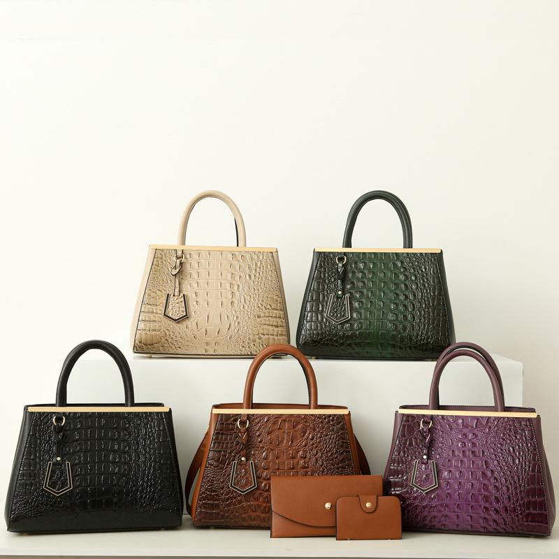 Crocodile Pattern Portable Tote Bag Women's Bag New Fashionable Large-capacity Shoulder Bag Light Luxury Texture Three-piece Messenger Bag