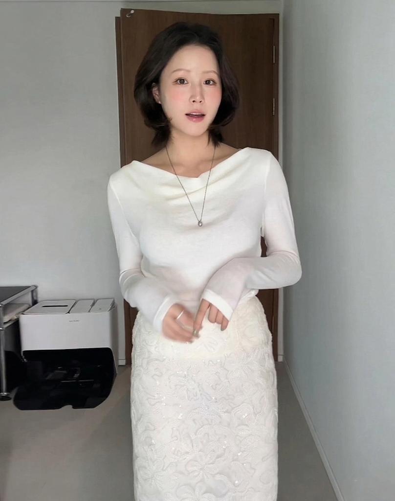 GIEMAR Drape Shirring Tee Ivory