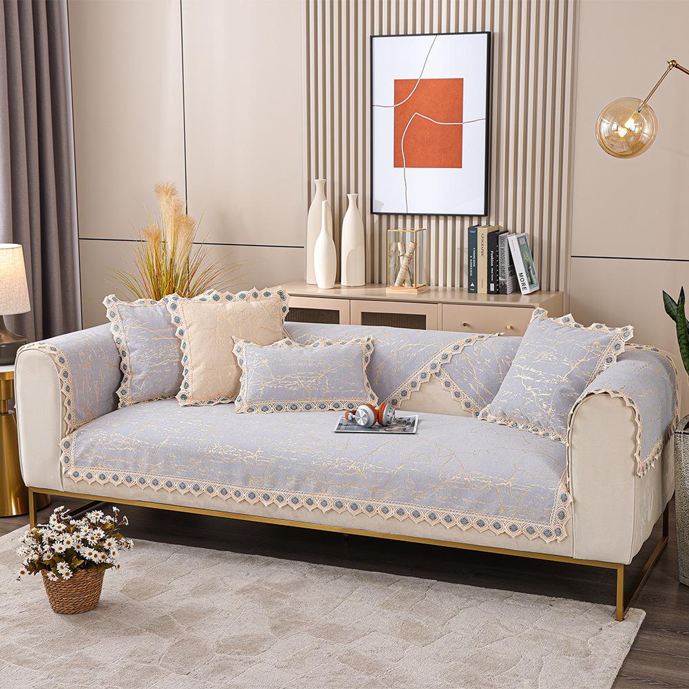 Подушка для дивана из кружева с ажурным узором из синели — фото 3