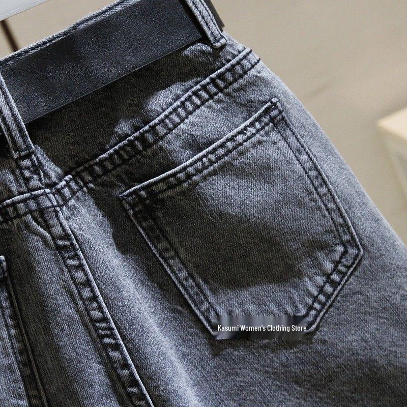 Women's High-Waisted Rolled-Up Denim Shorts - Summer 2022 Collection