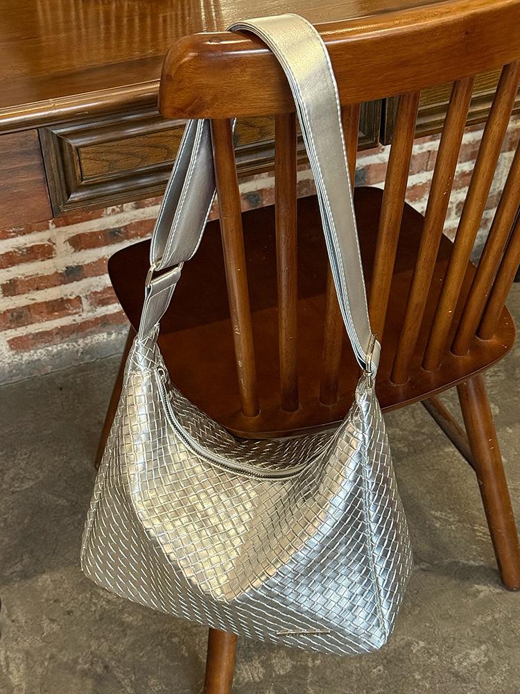 Large-capacity Woven Tote Bag Women's 2025 New Niche High-end Single Shoulder Tote Bag Versatile Commuter Bag