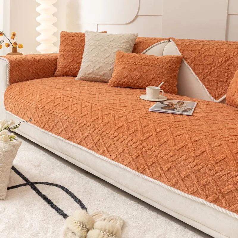 

Подушка для дивана из овечьего бархата, зимний утолщенный плюшевый противоскользящий чехол для дивана высокого класса, скандинавская подушка, бытовая теплая легкая роскошная подушка 70x70
