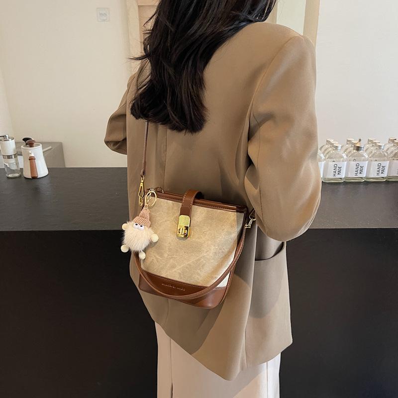Customer order retro casual brown texture bucket bag 2025 new trendy fashion versatile shoulder bag women's messenger bag