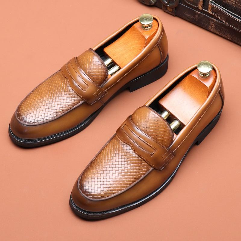 Britain Penny Loafter New Men's Pointed Woven Pattern Patent Leather Casual Dress Homecoming Shoes Male Formal Wedding Footwear