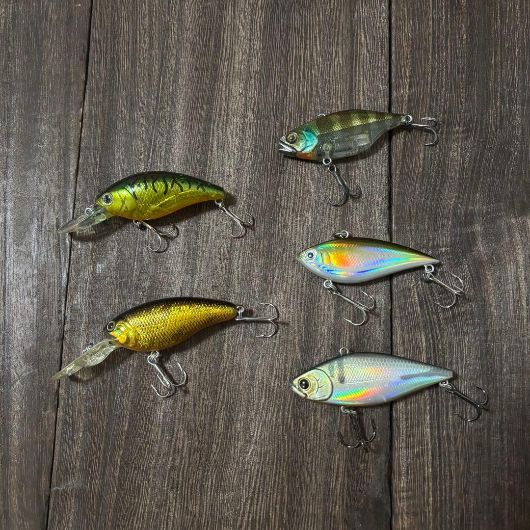 Used Contains TN60! 5-piece scroll lure set, vibration crank, etc.