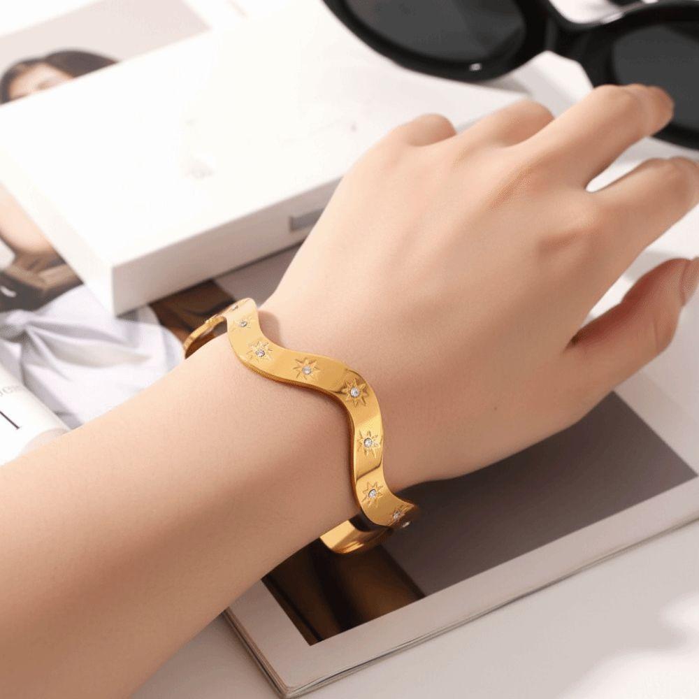 Simple Style W-type Bracelet Bling Geometry Bracelets Classic Metal Bangles  Women Gifts