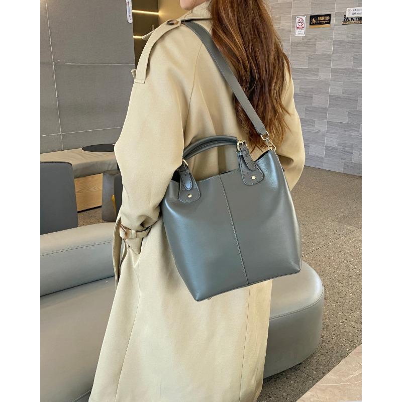 

Сумка-ведро из мягкой коровьей кожи растительного дубления для женщин, новая осенняя, универсальная, с темпераментом, большой вместимости, из натуральной кожи для женщин 26*13*27CM