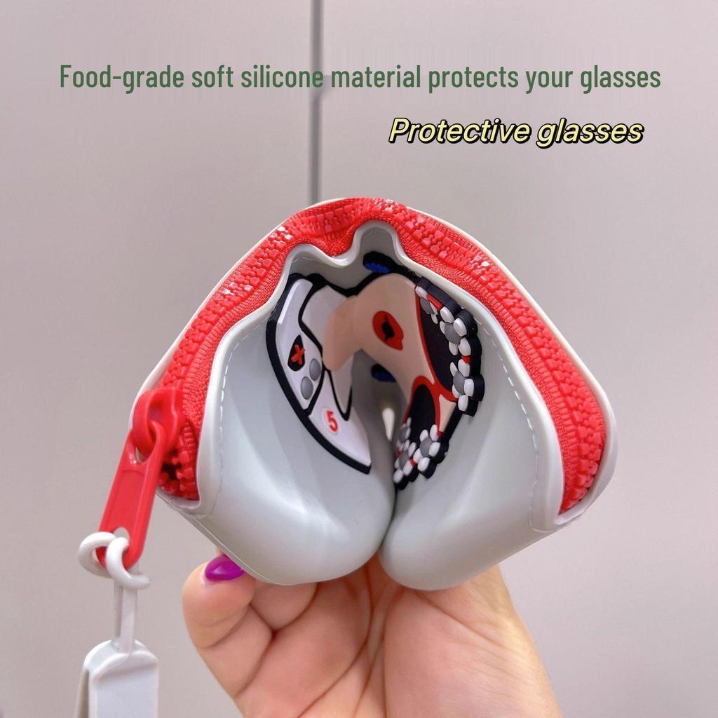 High-Capacity Silicone Sunglasses Case - Portable & Hangable