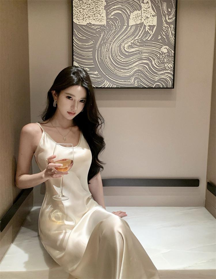 New French U-neck satin suspender dress women's autumn and winter waist temperament bottoming dress