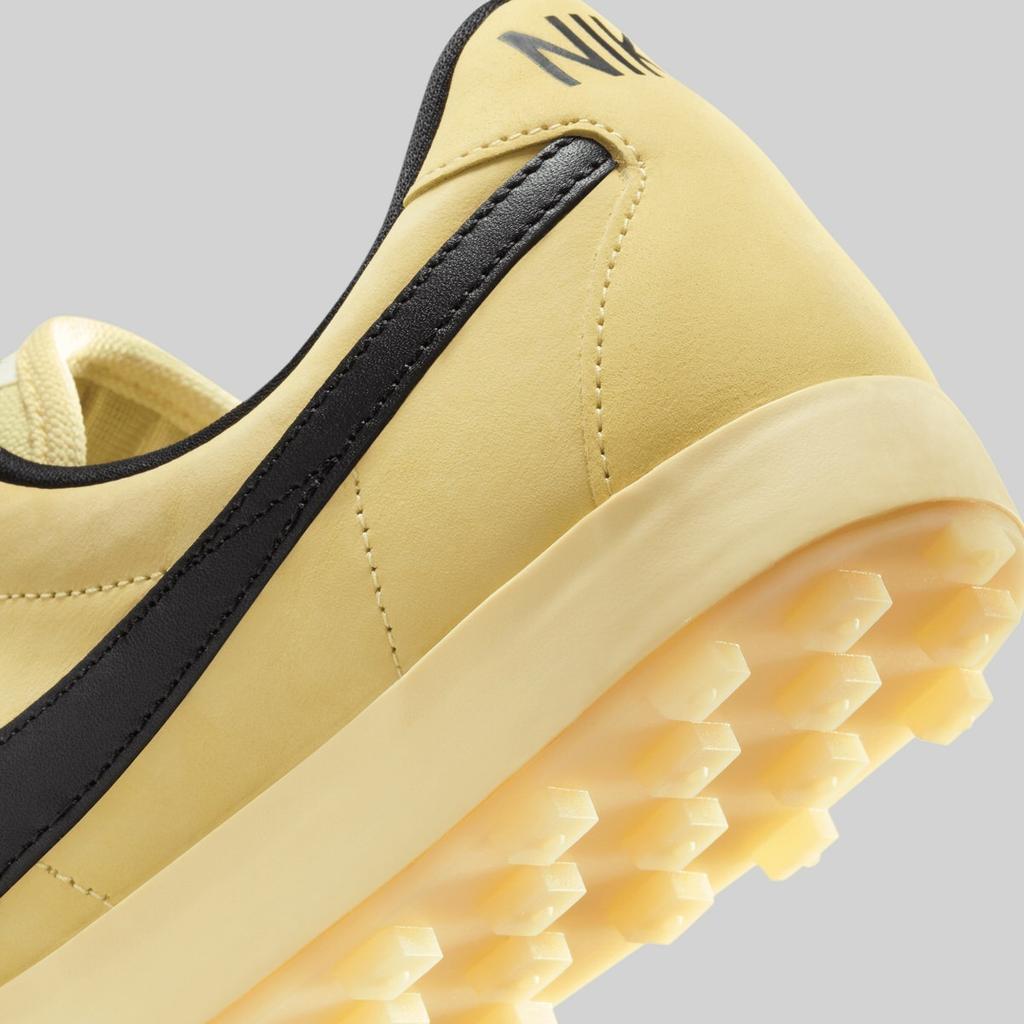 IH2341-700 Nike Astro Grabber Soft Yellow Black (Men's)