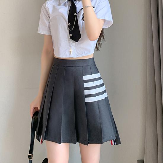 Dámská skládaná sukně se čtyřmi pruhy, šedý design obleku College Style, módní dámská ultra krátká poloviční sukně do A, sukně Jk