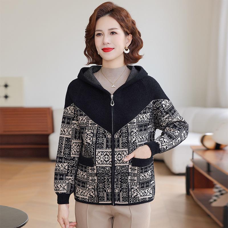 

Mother s Fashionable 2025 Hooded Knitted Wool Coat for Middle-Aged Women 120 for 70-80 kg чорний
