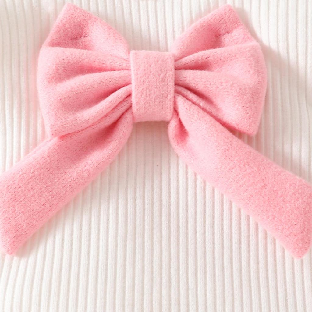 3-teiliges Baby-Mädchen-Kleidungsset für das neue Jahr, 0–3 Jahre, langärmelig, großes Oberteil mit Schleife, unregelmäßiger Rock und Baskenmütze, Kleinkind-Weihnachtskleidung