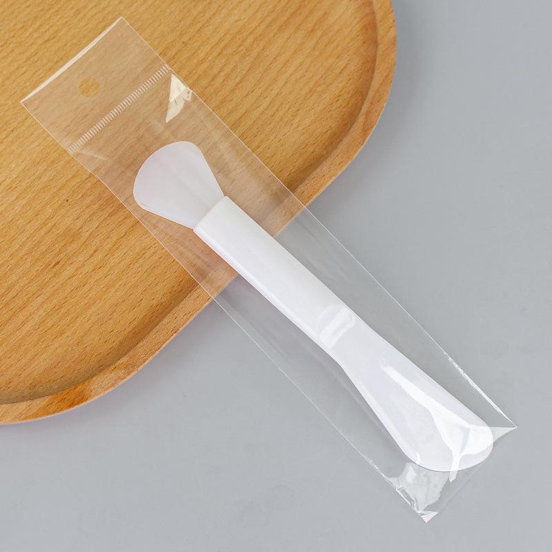 Double-Ended Silicone Mask Brush Mixing Stick Mask Scraper Soft-Tipped Spa Tool Makeup Brush