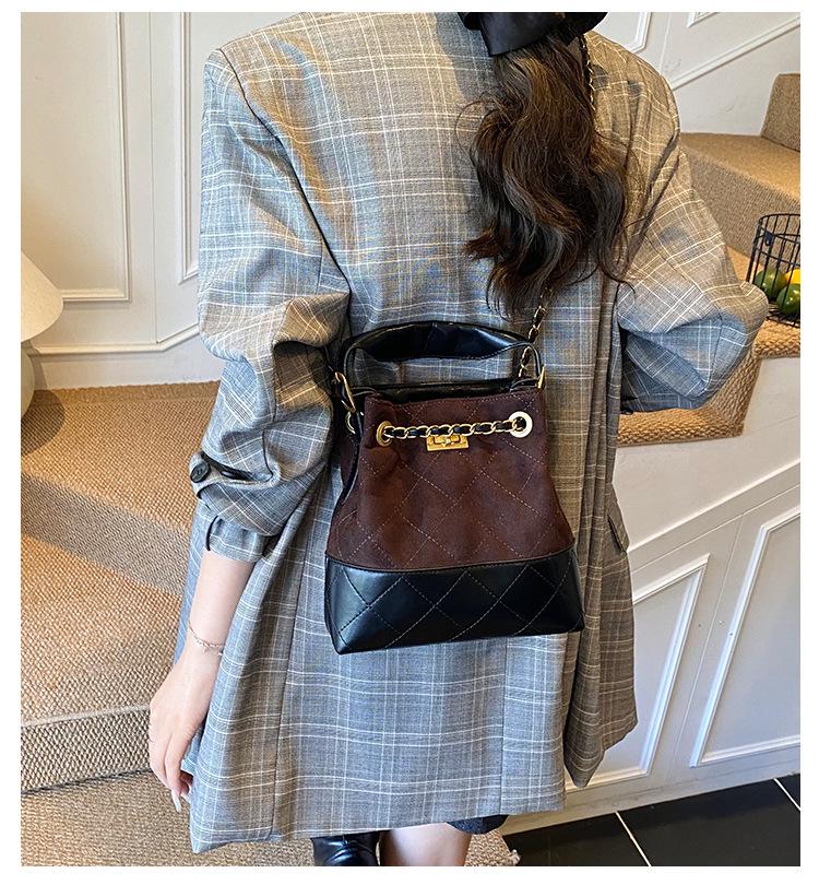 Women's Argyle Patchwork Retro Handbag with Chain Strap - 2025 Collection