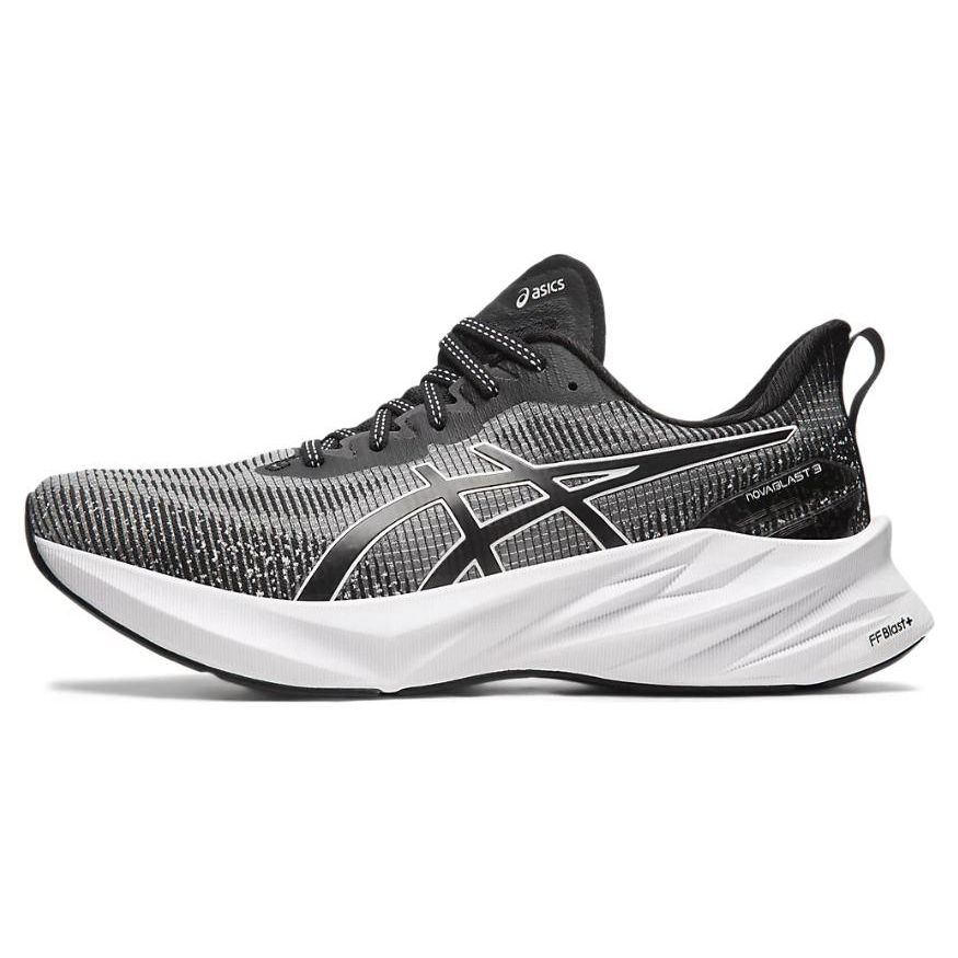 

Мужские кроссовки ASICS Novablast 3 LE Black White 1011B591-001 42
