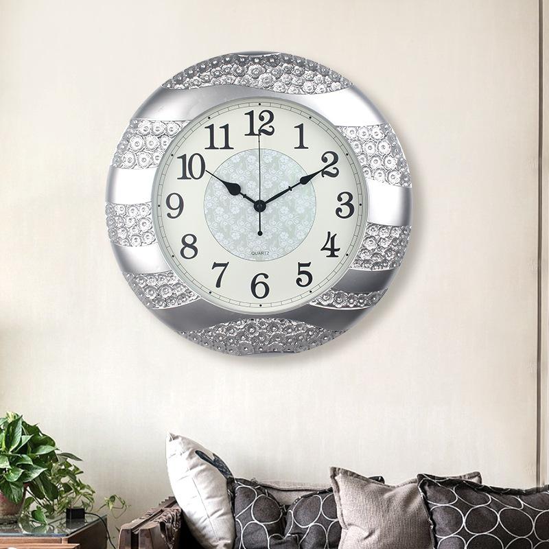 45CM Retro Muslim Clock Living Room Decoration Diamond Hot Stamping Silver Simple Wall Clock Light Luxury Personalized Clock