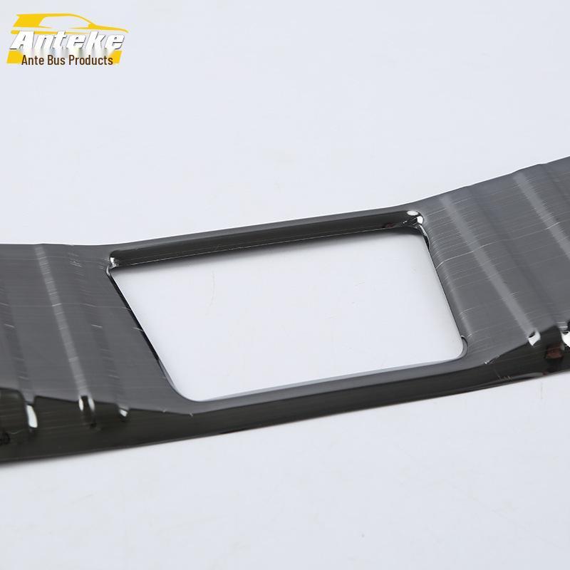 18 CHR Tylna płyta ochronna: Pedał Ochronny Klapy Bagażnika Ze Stali Nierdzewnej Dekoracyjny Cekin.