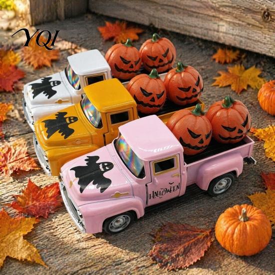 Autumn Farmhouse Home Decoration Halloween Pick-up Truck Alloy Figurine, Holding Pumpkin Vintage Car Statue, Statue Miniature Vehicle Ornament