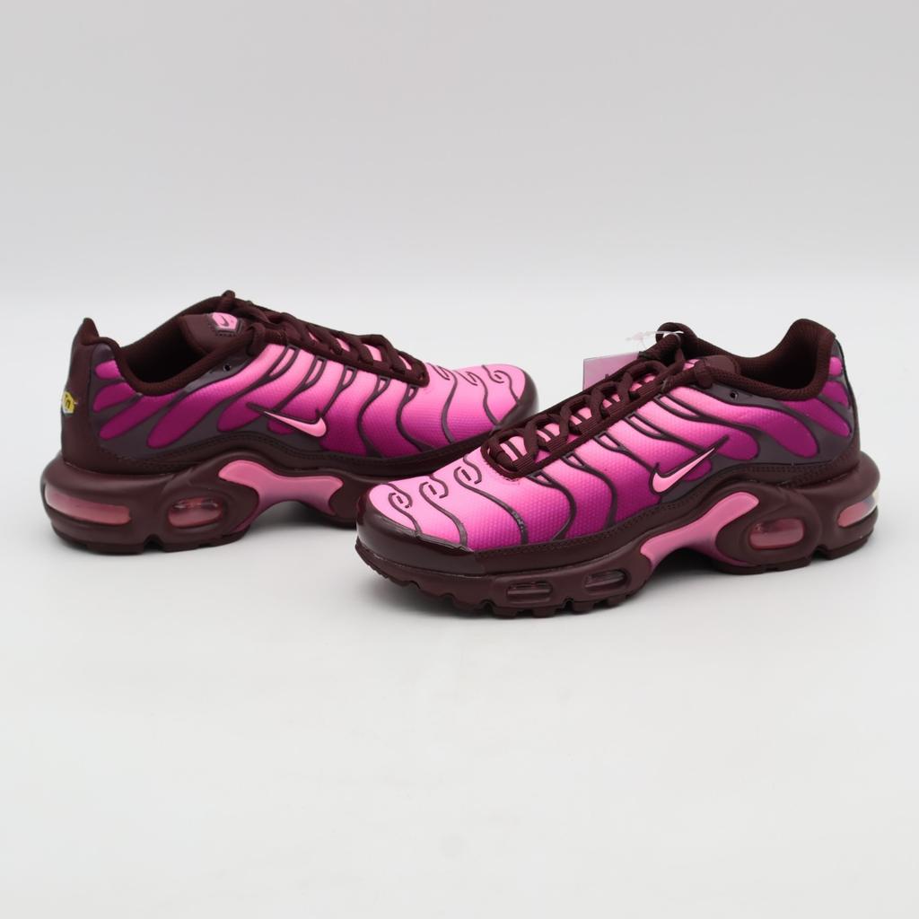 DZ3670-600 Nike Air Max Plus Burgundy Crush Captures Flower Pink Spell (Women's)