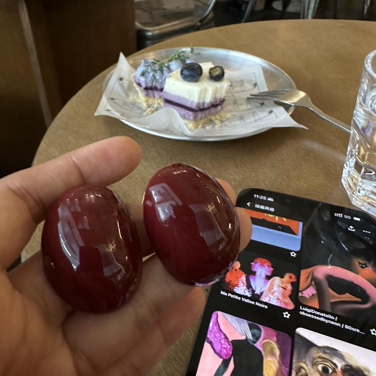 

Анкола красные серьги-пусеты овальной формы в стиле ретро Гонконг, темпераментные серьги, модные нишевые серьги для женщин