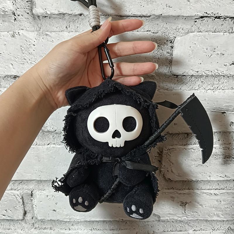 Grim Reaper Cat Plush Keychain Dark Style Skull Cat Doll Pendant With Scythe For Backpack Halloween Party Decoration Gift