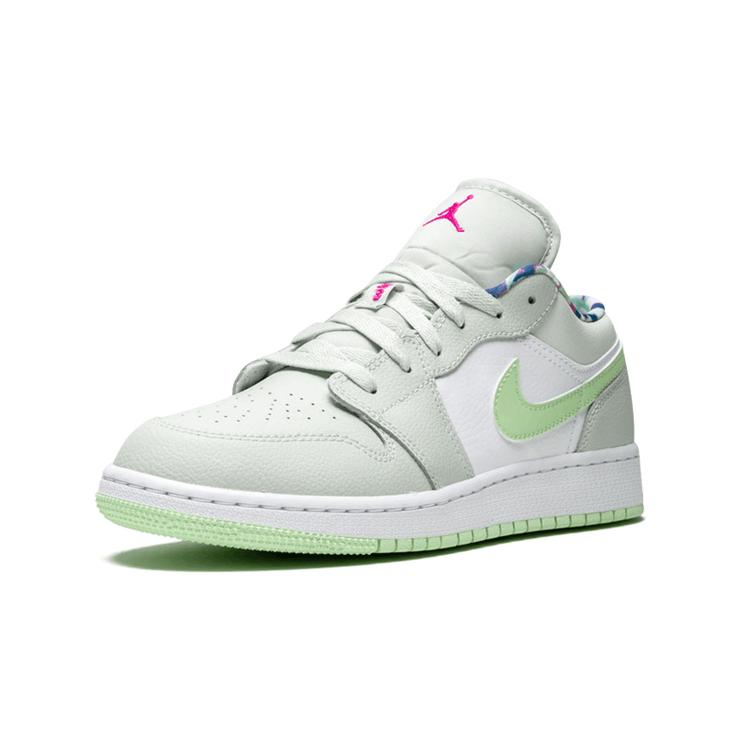 Jordan 1 Low GS Barely Grey Spruce 554723-051