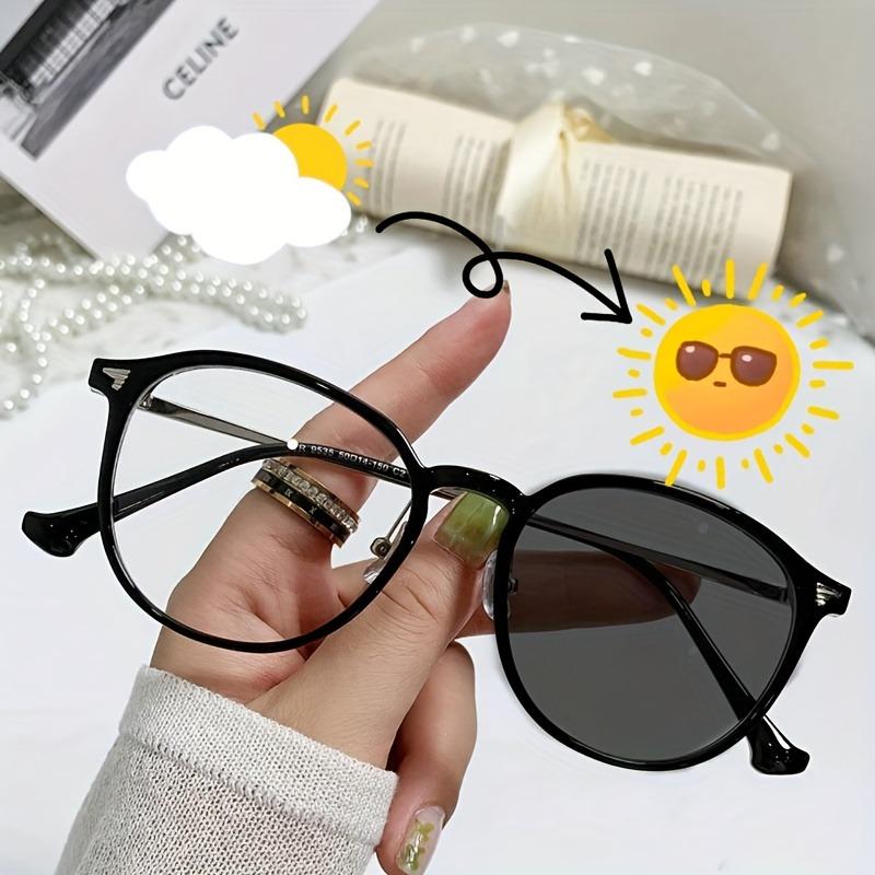 Women's Photochromic Glasses Minimalist Style for Beach Parties Camping Hiking Fashion Accessory