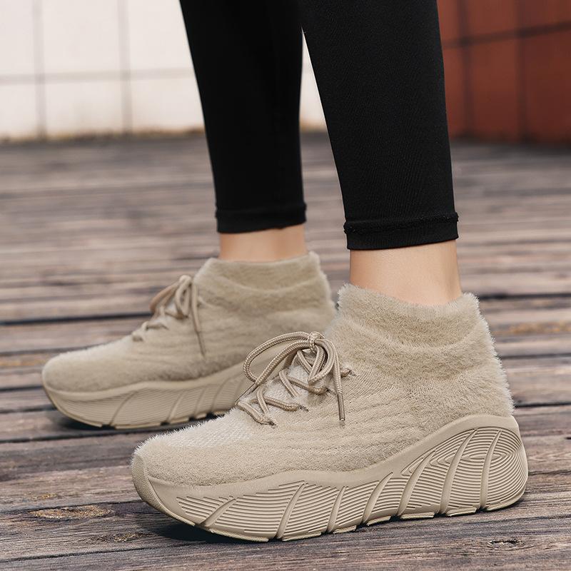 Autumn and winter new suede socks shoes warm and velvet thick-soled couples outdoor casual fly-woven shoes large size shoes